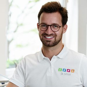 Dr. Daniel Simon